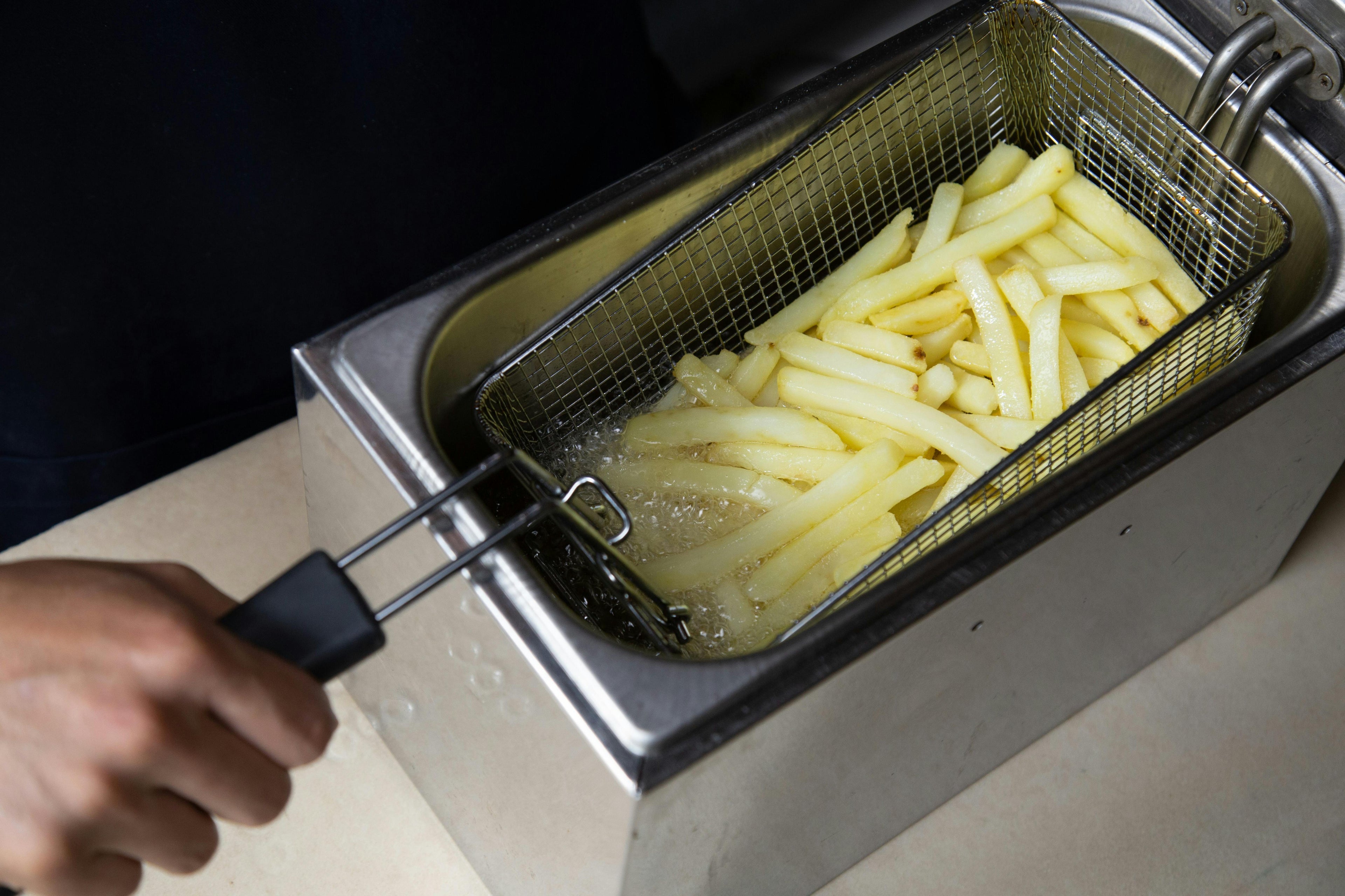 COCCIÓN Y EQUIPAMIENTO PARA COCINA